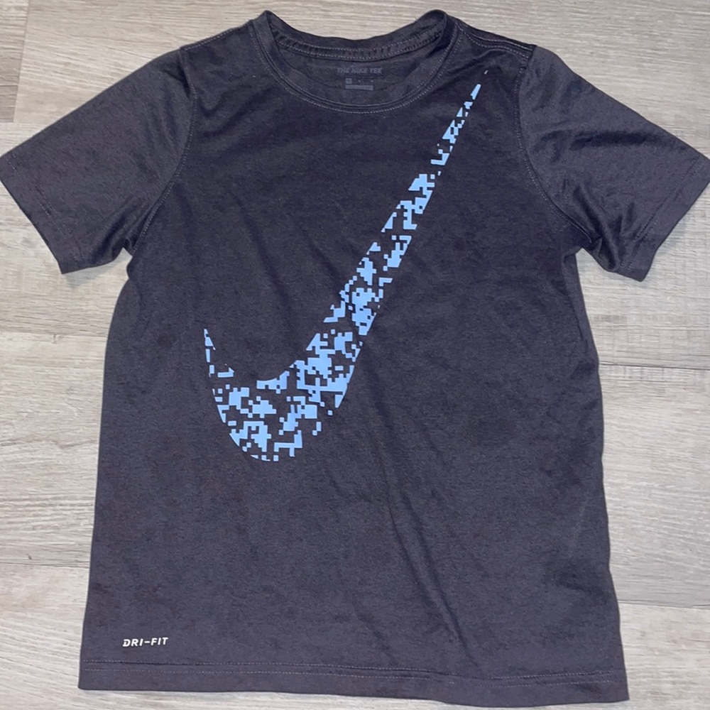 Nike shirt